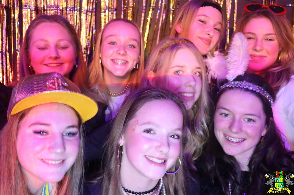 ../Images/Jeugd Opwarmbal Photobooth 111.jpg